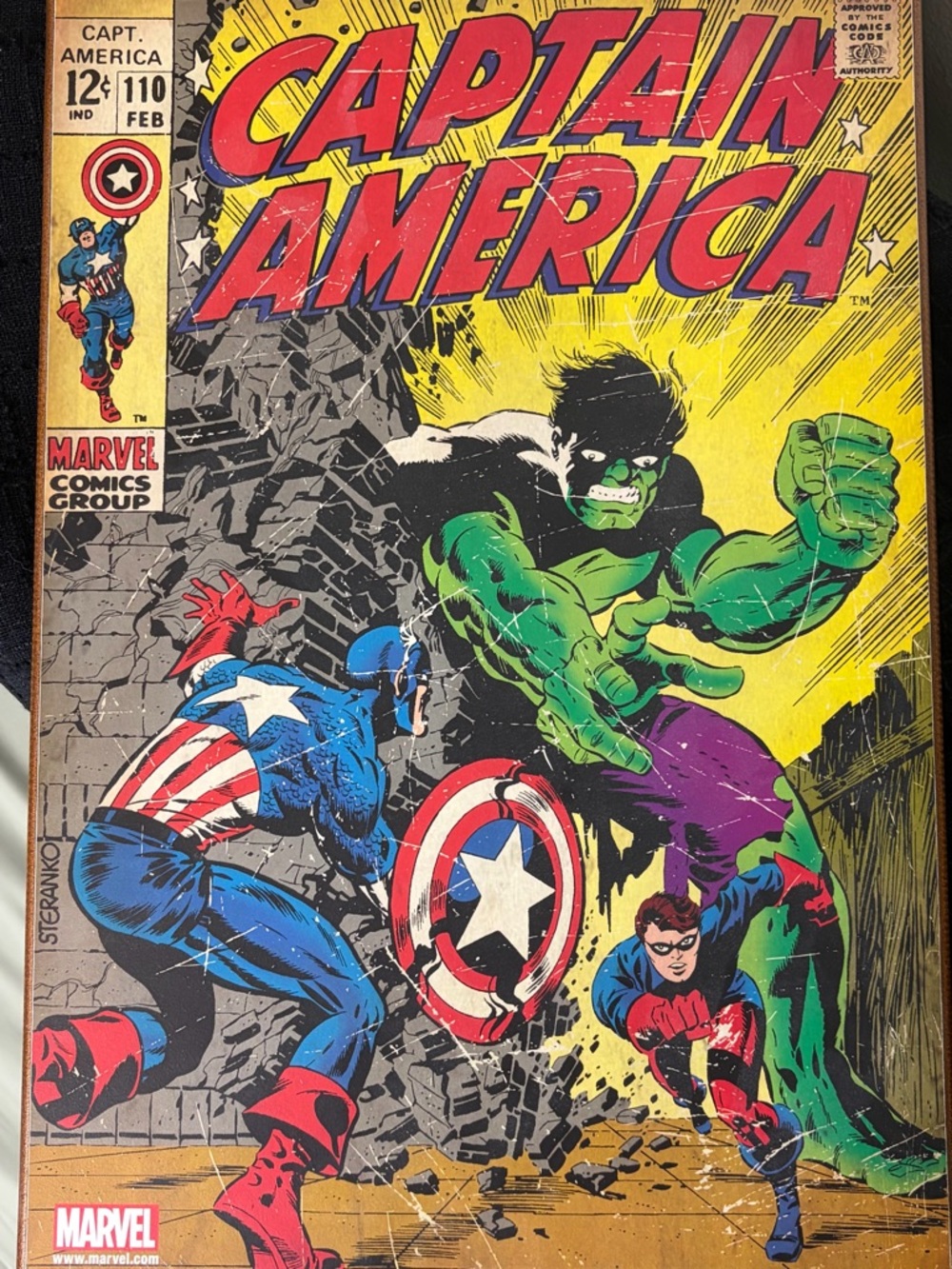 Captain America vs Hulk Wall Art | Marvel Comics Framed Print | Avengers Decor